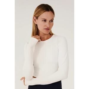Splits59 Airweight Long Sleeve Crop Top in White Size S